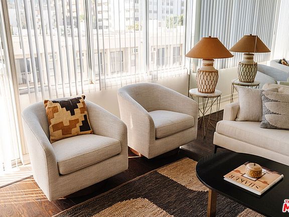 3rd image of 7135 Hollywood Blvd APT 603