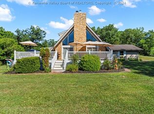 295 Random Rd, Ripley, WV 25271