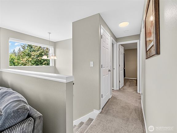 4th image of 843 Harmony Lane