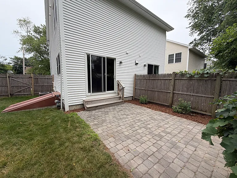 283 Lake St #B — Photo 23
