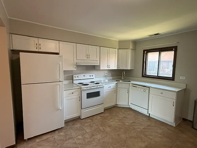 2 bed, 1000 sqft, $2,000 — Photo 3