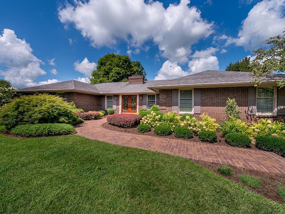1st image of 105 Cherrywood Dr