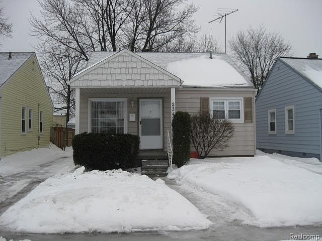 1st image of 23420 Melville Ave