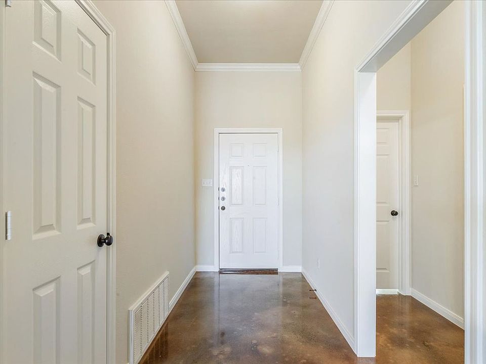 1st image of 398 Park Place Dr