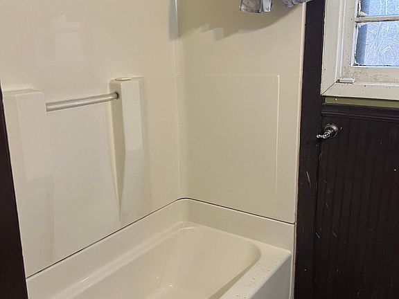 2nd image of 471 Cologne Dr SE