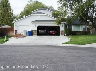 180 Lightning St, Mtn Home, ID 83647