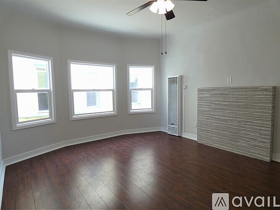 3rd image of 1824 S Highland Ave #1824