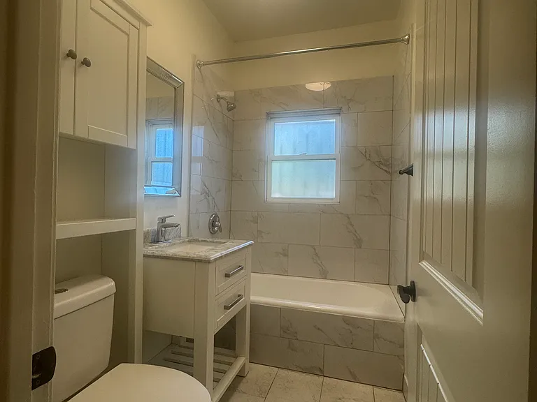 131 N Breed St #102 — Photo 6