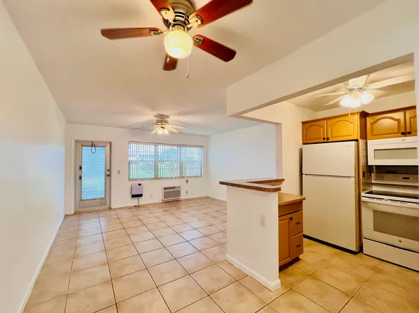 123 Camden F, West Palm Beach, FL 33417
