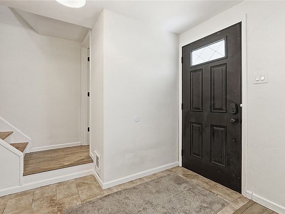 3rd image of 238 Grant Ave