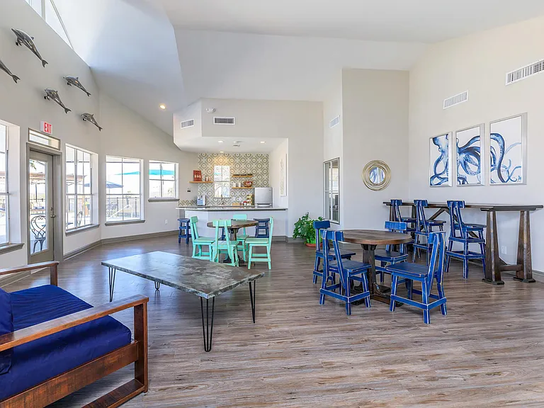 Contigo Apartments — Photo 6
