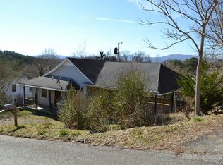 129 Third St, Copperhill, TN 37317