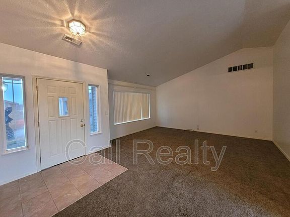 2nd image of 1005 E Stanley Dr