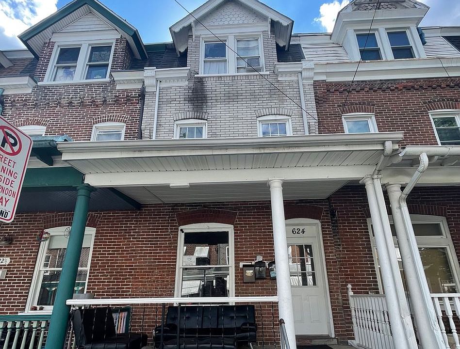 1st image of 624 Park St APT 2