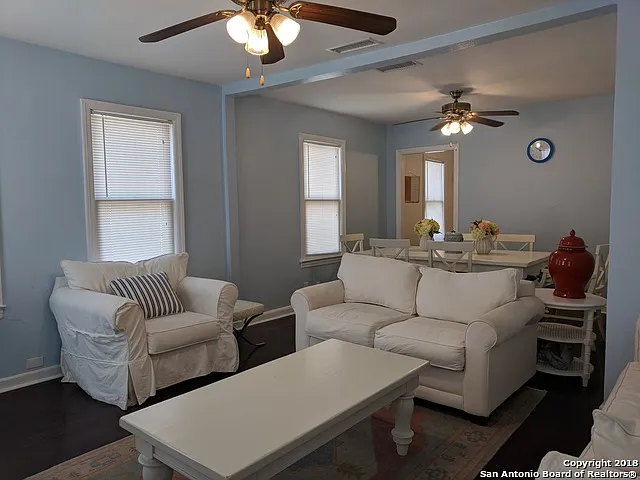 3 bed, 2.0 bath, 1520 sqft, $1,350 — Photo 3