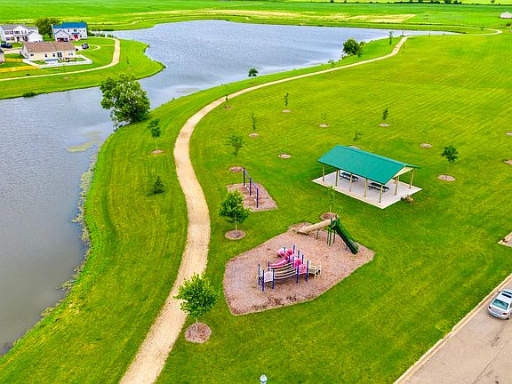 Neighborhood Park & Pond