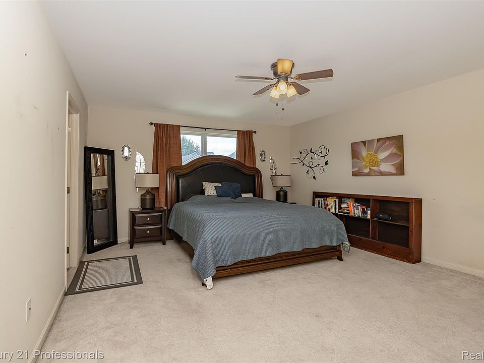 42261 Mandalay Ct, photo 27