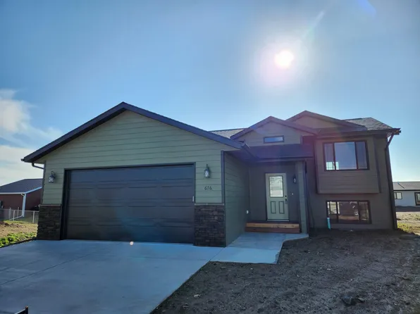 676 Valor Ct, Box Elder, SD 57719