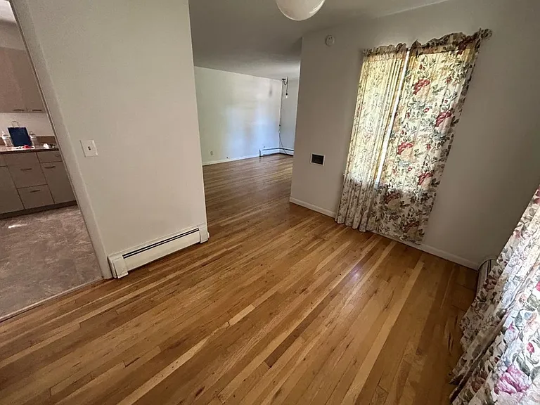 1013 E Park Ave — Photo 28