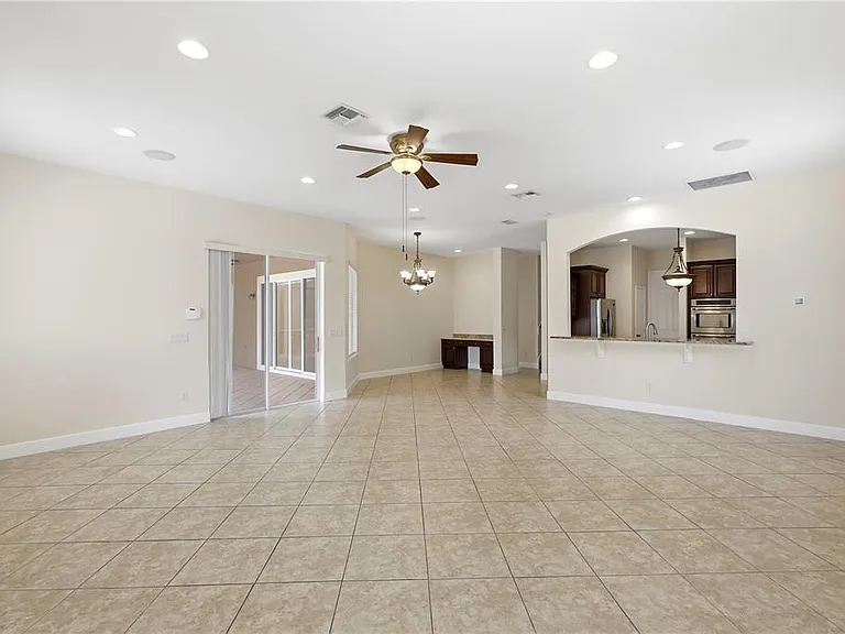 3205 King George Dr — Photo 24