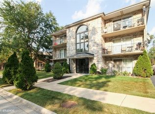 14431 Lamon Ave APT 1S, Midlothian, IL 60445