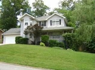 7808 Jefferson Oaks Dr, Knoxville, TN 37938