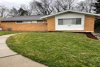 104 Frazier Dr photo 1