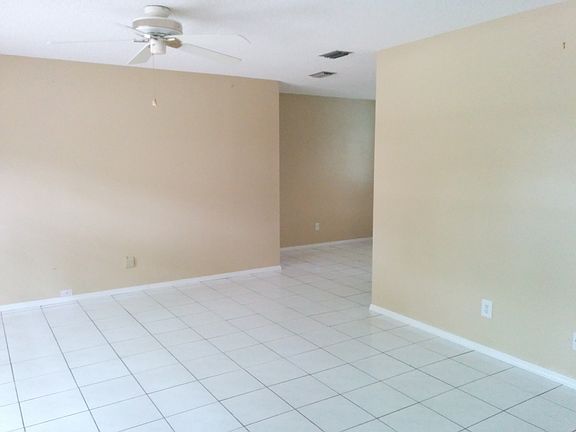 Entrance_Lounge_Sitting Area 2