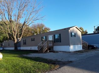 641 W Walnut St TRLR 32, Oglesby, IL 61348