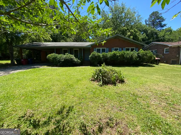 1863 Springwood Dr, Macon, GA 31211