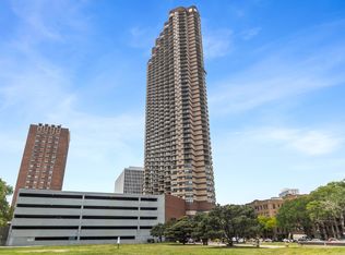 3660 N Lake Shore Dr APT 507, Chicago, IL 60613