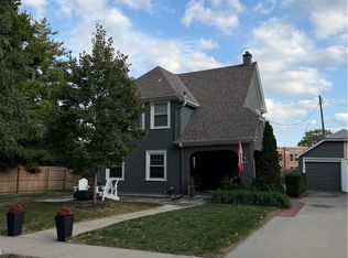 407 Greenway Ter, Kansas City, MO 64113