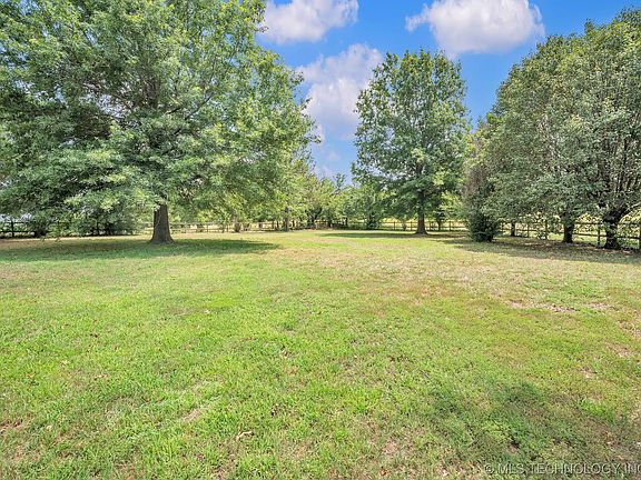 4th image of 22404 S Rose Glen Ct