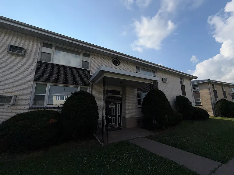 1730 Bristol Dr #4 — Photo 7