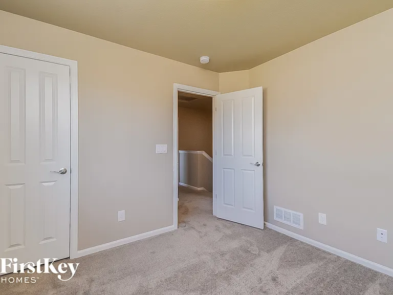6922 Shunka Ln — Photo 13