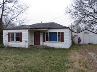 607 Phillips St, Golden City, MO 64748