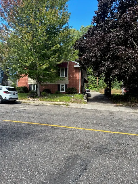 1 bed, 650 sqft, $1,060 — Photo 1