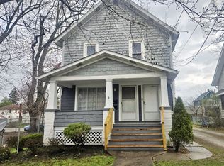 1163 1/2 Carey Ave, Akron, OH 44314