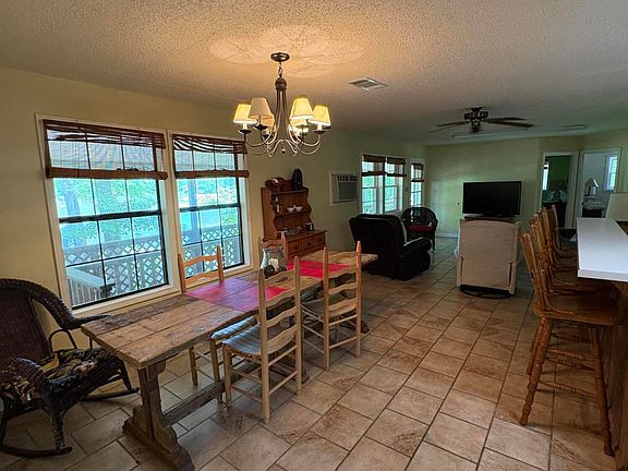 4th image of 498 Jackson Branch Rd