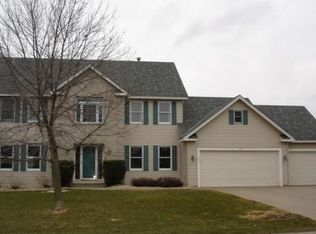 38 Dunbar Way, Saint Paul, MN 55115