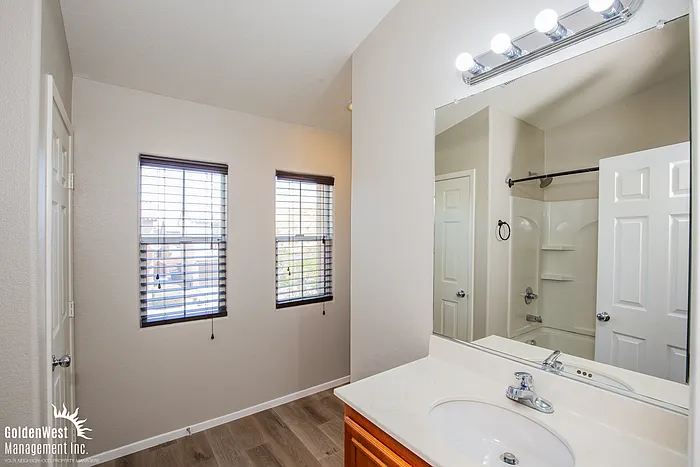 7205 Neches Ave — Photo 9
