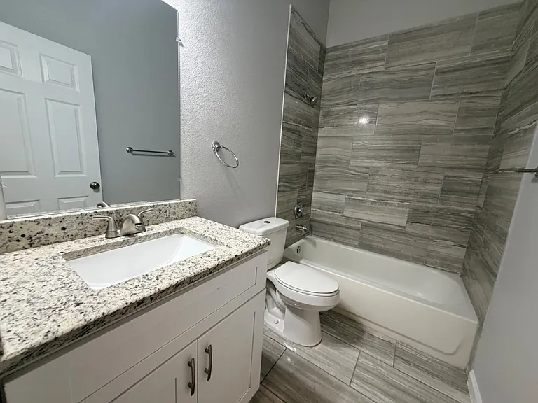 228 Lotus St #101 — Photo 5