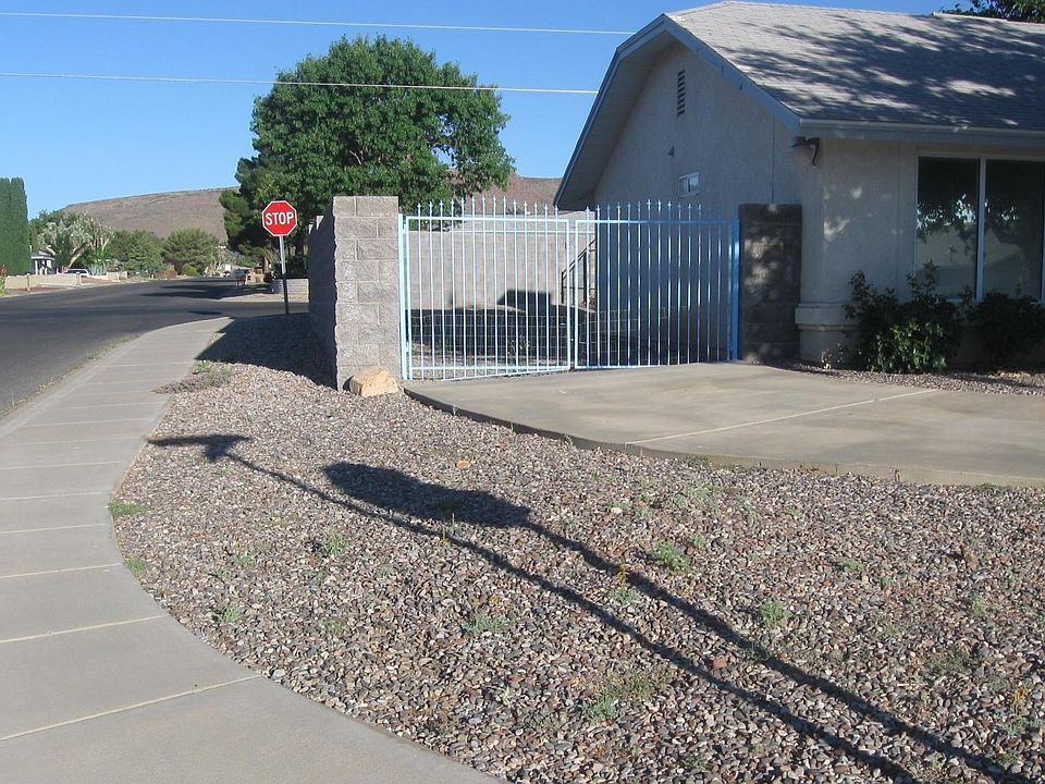 2nd image of 3923 Lindsey Ave