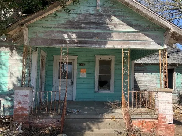 401 E Hopkins St, Mexia, TX 76667