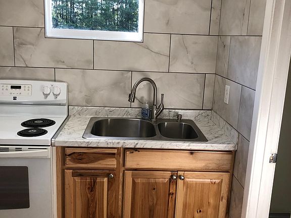 New Kitchen Sink & Cabinets