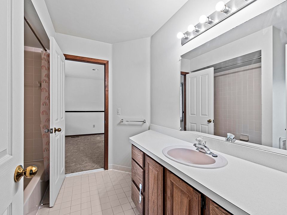 4877 Davis Ct, photo 22