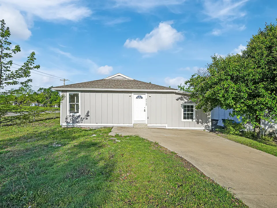 4440 Lubbock Ave