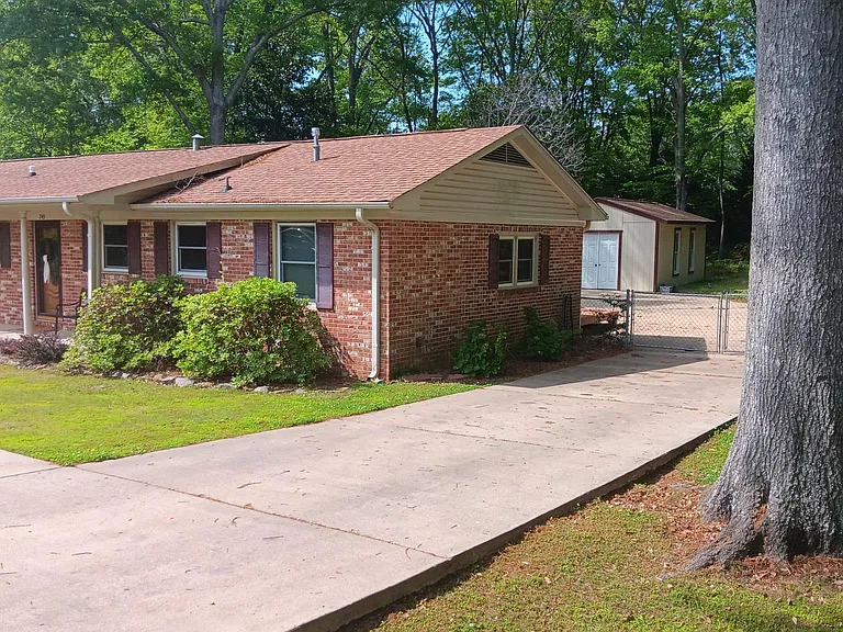 749 McKinley Ave — Photo 3