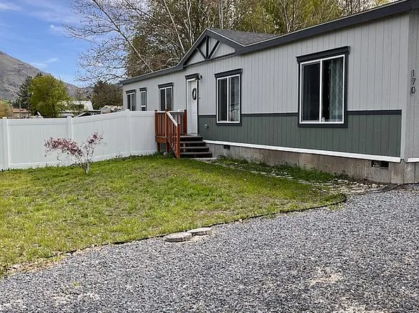 170 N Center St, Hyrum, UT 84319
