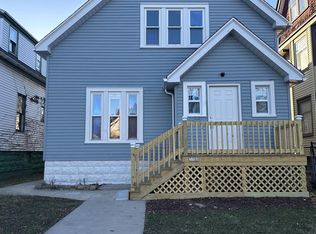 3709 N Port Washington Ave, Milwaukee, WI 53212